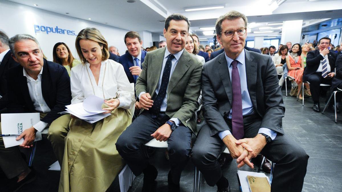 Preocupación en el PP por que los restaurants de Cs frustren el vuelco en varias CCAA Preocupación en el PP por que los restaurants de Cs frustren el vuelco en varias CCAA