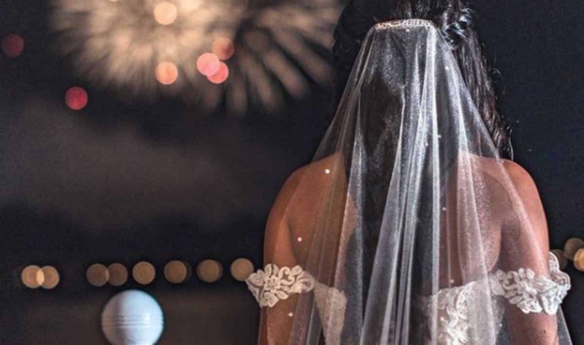 Disney lanza su línea de vestidos de novia con un modelo exclusivo con   perlas y