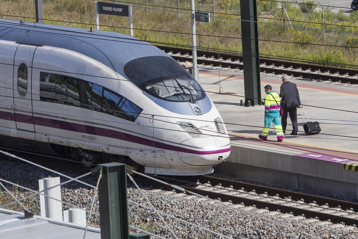 Un sabotatge causa retards a l’AVE Barcelona-Figueres