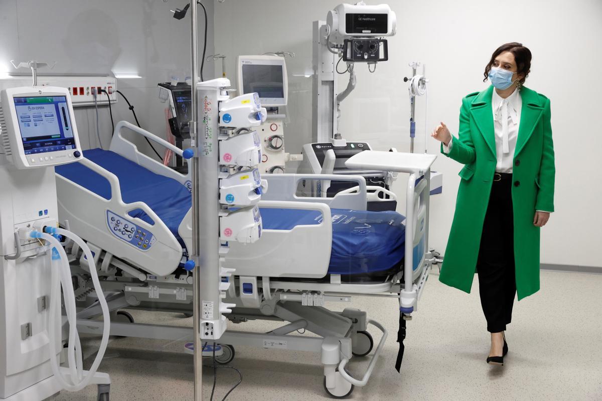 Isabel Díaz Ayuso, en la inauguración del Hospital Isabel Zendal de Madrid, el pasado 1 de diciembre. Isabel Díaz Ayuso, en la inauguración del Hospital Isabel Zendal de Madrid, el pasado 1 de diciembre.