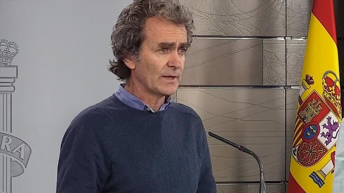 El director del Centro de Coordinación de Alertas y Emergencias Sanitarias del Ministerio de Sanidad, Fernando Simón, este domingo. El director del Centro de Coordinación de Alertas y Emergencias Sanitarias del Ministerio de Sanidad, Fernando Simón, este domingo.