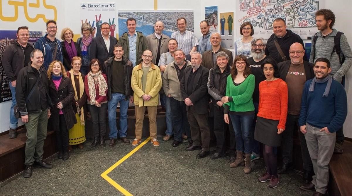 Reunión de blogueros que escriben sobre Barcelona en el Museu Etnològic de Montjuïc. Reunión de blogueros que escriben sobre Barcelona en el Museu Etnològic de Montjuïc.