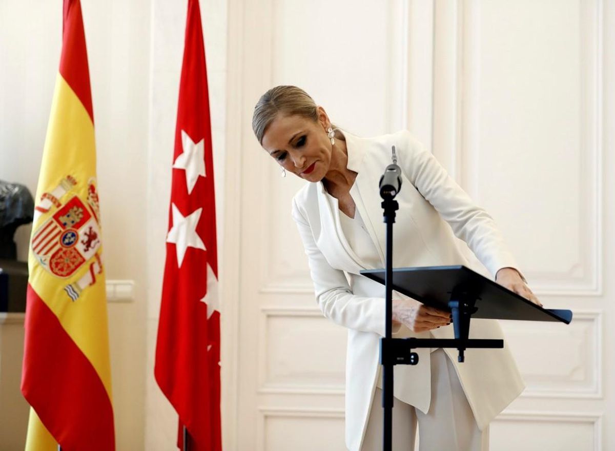 Cristina Cifuentes, el día que anunció su dimisión. Cristina Cifuentes, el día que anunció su dimisión.