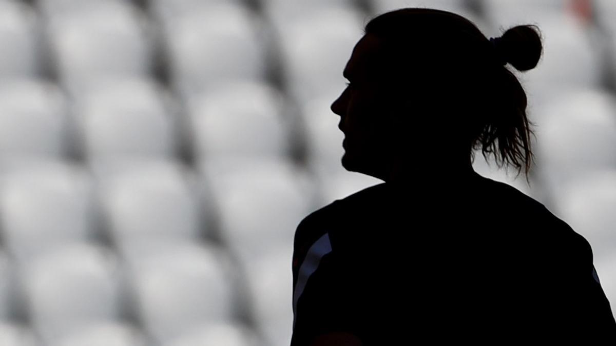 La silueta de Antoine Griezmann en el último entrenamiento de Francia en el Allianz Arena de Múnich. La silueta de Antoine Griezmann en el último entrenamiento de Francia en el Allianz Arena de Múnich.