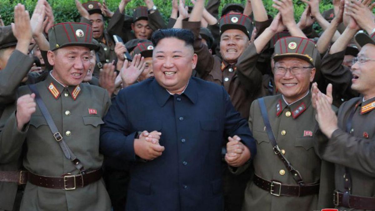 Archivo - El líder de Corea del Norte, Kim Jong Un, junto a militares del Ejército del país Archivo - El líder de Corea del Norte, Kim Jong Un, junto a militares del Ejército del país
