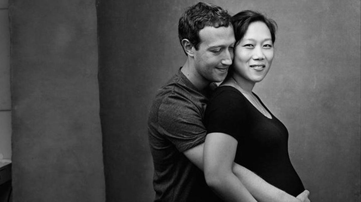 Mark Zuckerberg y su mujer posan para el objetivo de Annie Leibovitz.