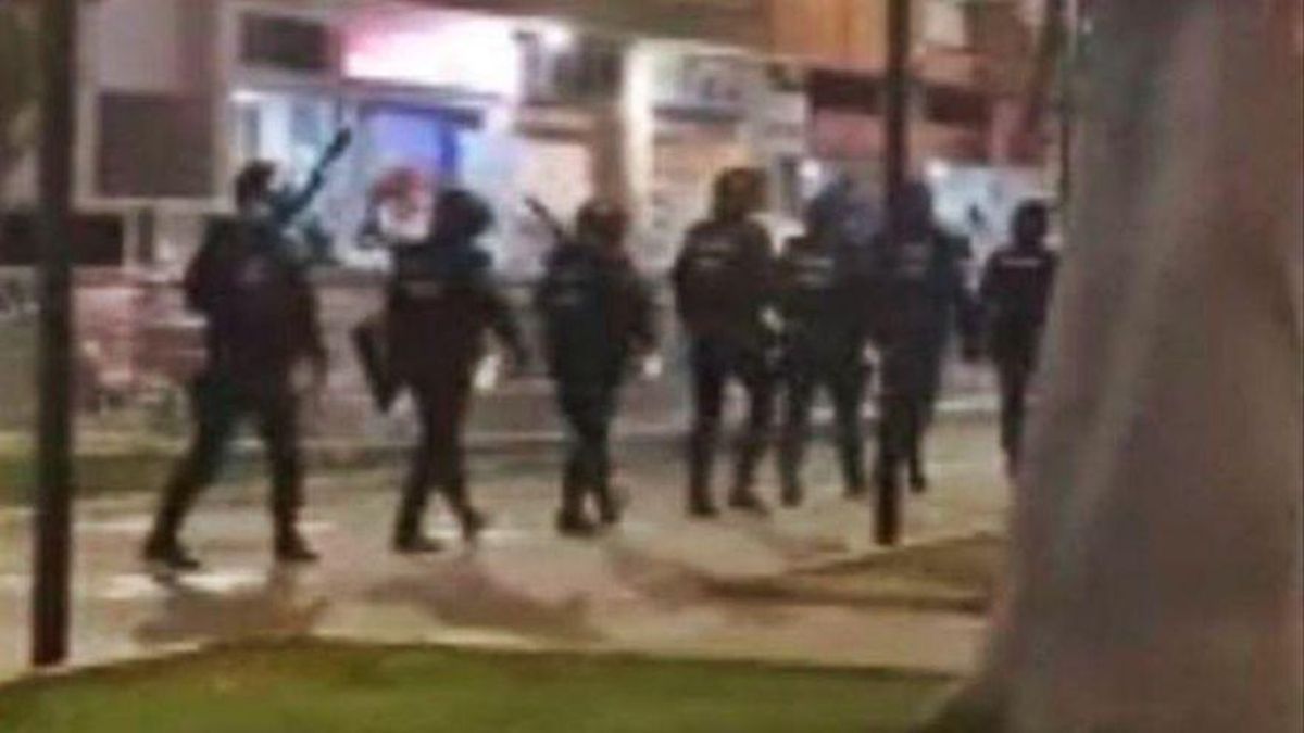La policia avorta una altra baralla amb 100 adolescents en un parc de València La policia avorta una altra baralla amb 100 adolescents en un parc de València