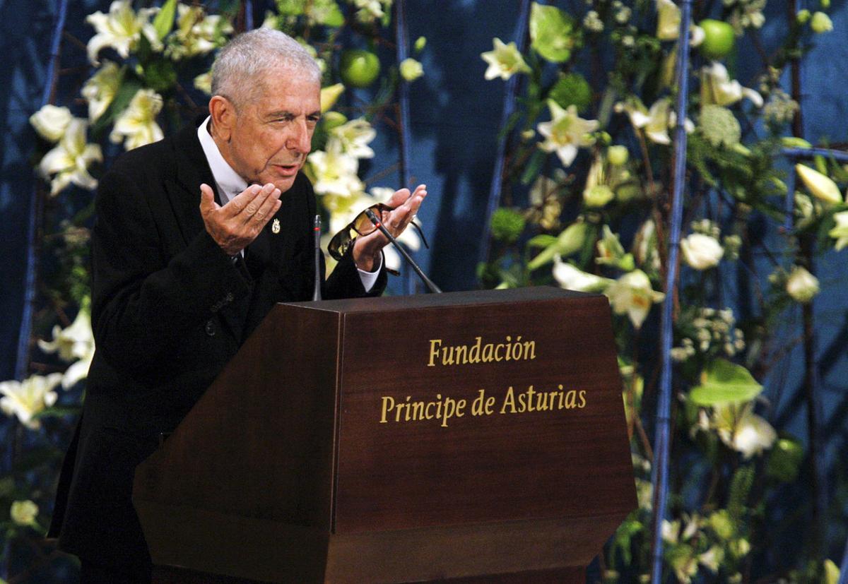  Cohen, tras ser galardonado con el Premio Príncipe de Asturias de las Letras, en octubre del 2011, en Oviedo.