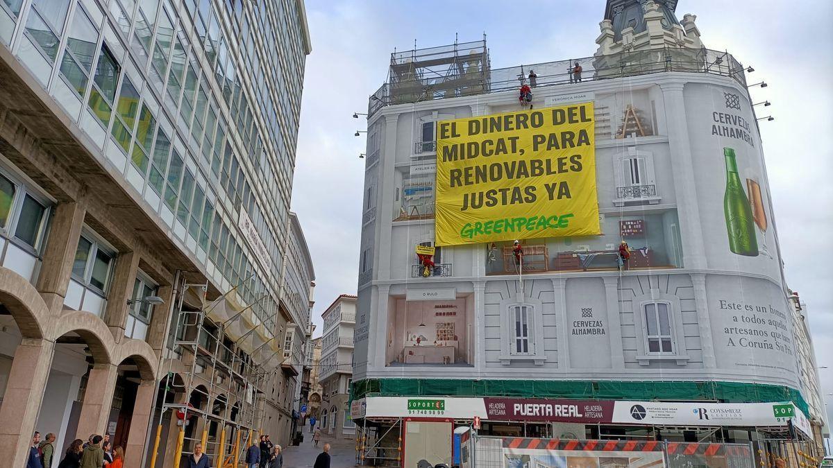 Missatge de Greenpeace per a Sánchez i Scholz: «Els diners del Midcat, per a renovables justes ja»