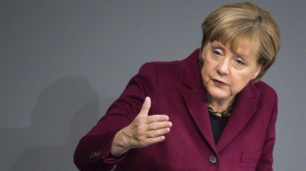 La cancillera alemana, Angela Merkel, durante un discurso en el Bundestag, en Berlín, este viernes. La cancillera alemana, Angela Merkel, durante un discurso en el Bundestag, en Berlín, este viernes.