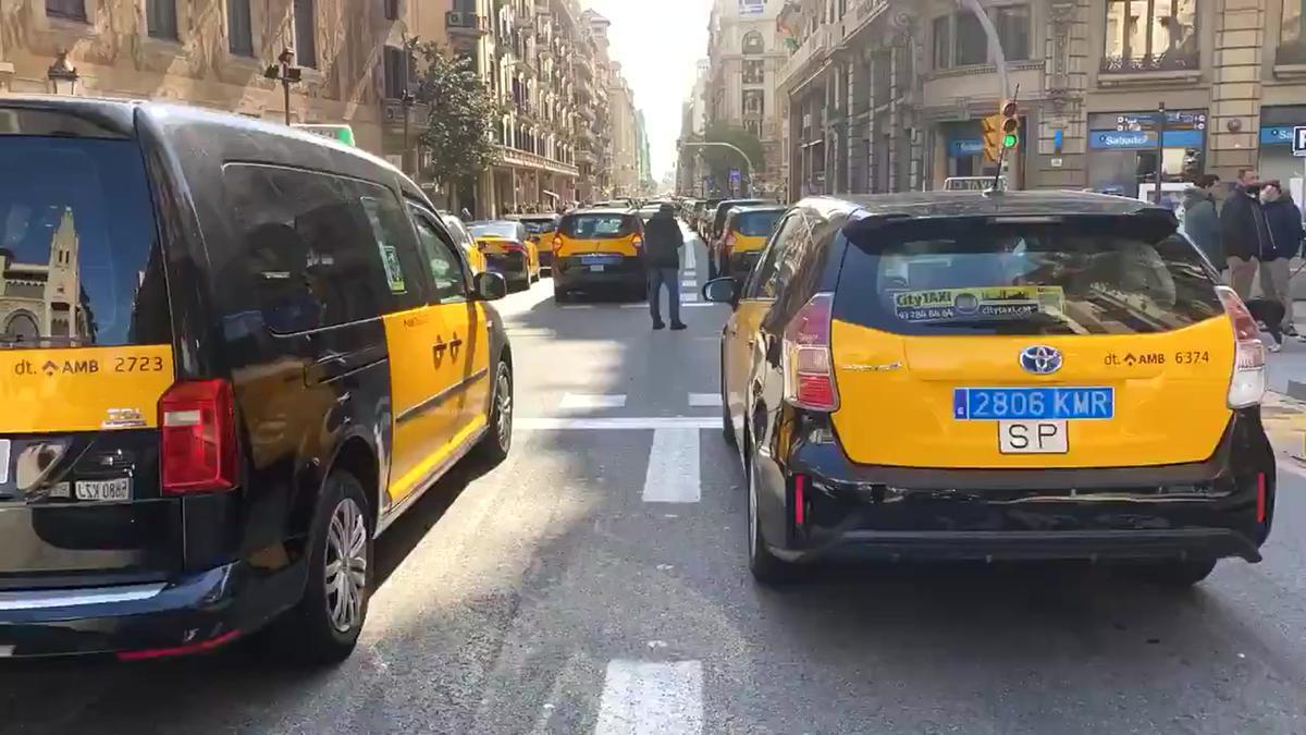 Taxis en Barcelona, en una foto de archivo.