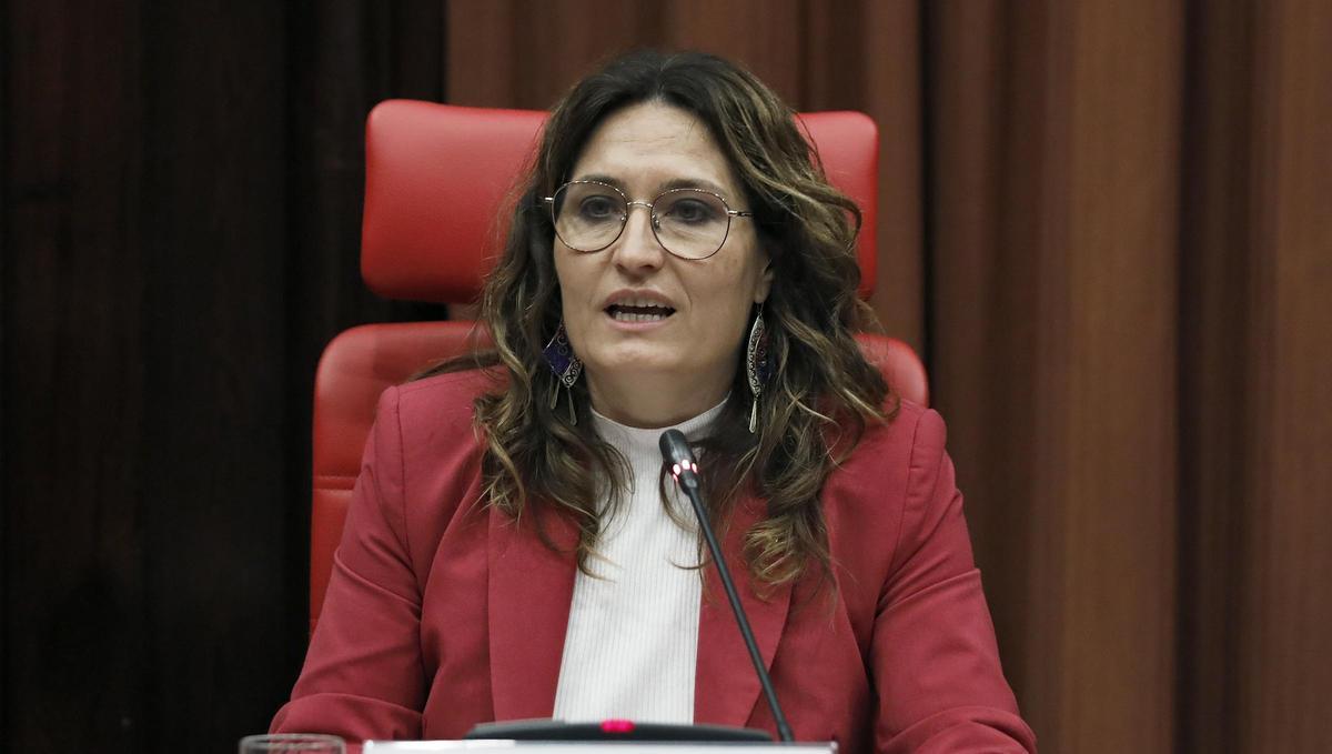 La ’consellera’ de Presidència, Laura Vilagrà, durante su comparecencia en el Parlament de Catalunya. La ’consellera’ de Presidència, Laura Vilagrà, durante su comparecencia en el Parlament de Catalunya.