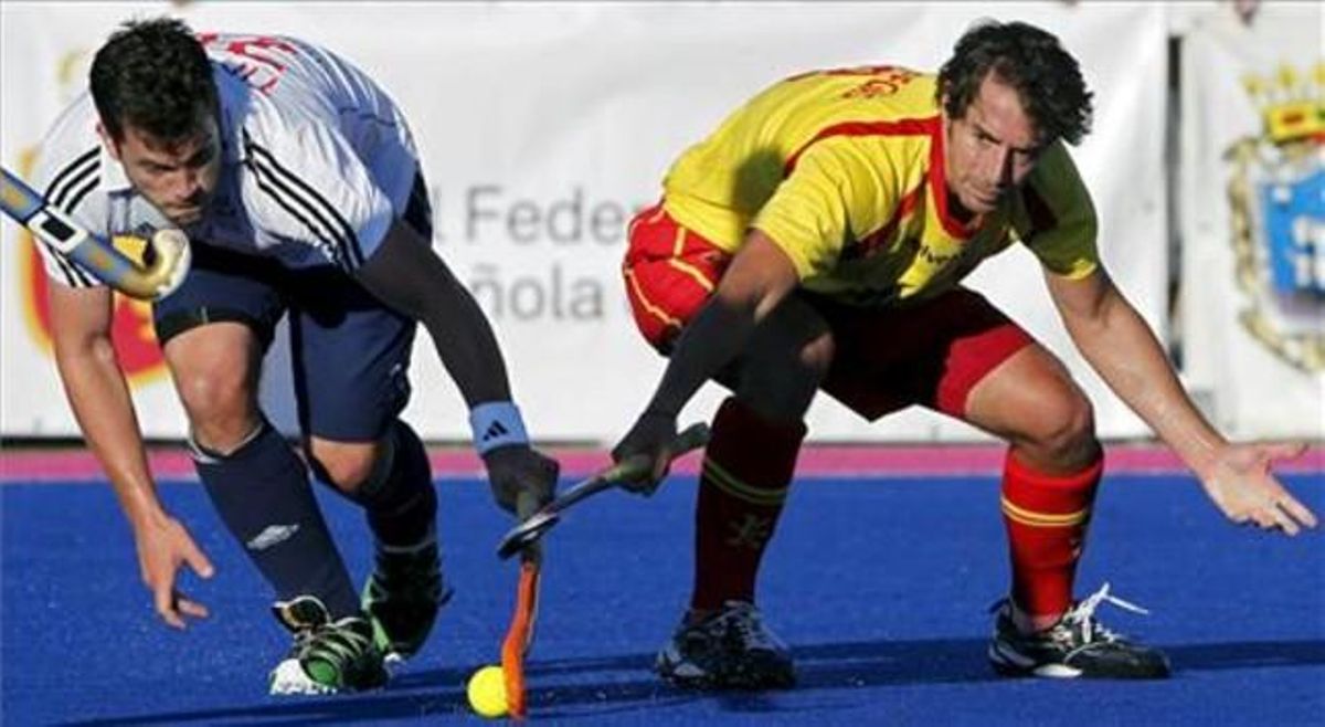 El jugador de hockey Àlex Fàbregas en un torneo preparativo para los Juegos Olímpicos El jugador de hockey Àlex Fàbregas en un torneo preparativo para los Juegos Olímpicos