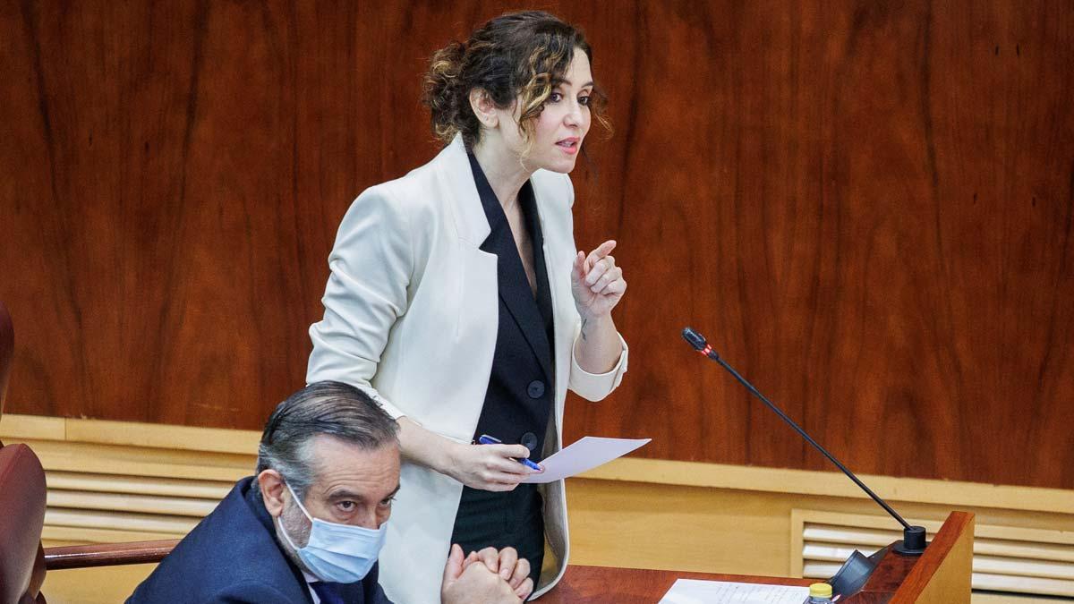 Génova acusa Ayuso de desencadenar la batalla interna per frenar la investigació sobre el seu germà