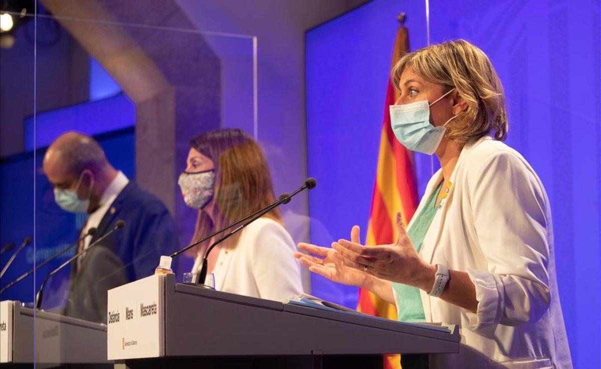 Alba Vergés, durante la comparecencia que ha ofrecido junto a Meritxell Budó y Miquel Buch. Alba Vergés, durante la comparecencia que ha ofrecido junto a Meritxell Budó y Miquel Buch.