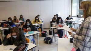 El 28% de jóvenes españoles solo tiene estudios básicos, el doble de la media de la OCDE