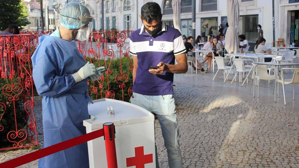 Portugal abrirá el ocio nocturno en octubre para los vacunados Portugal abrirá el ocio nocturno en octubre para los vacunados