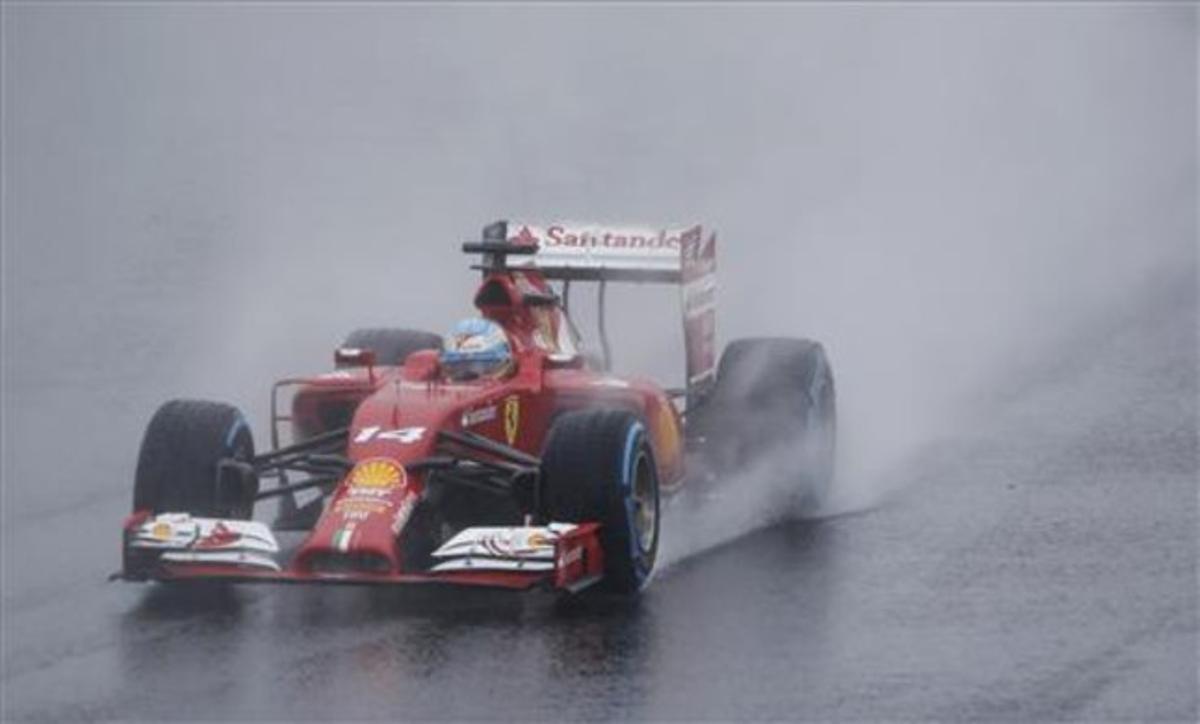 Fernando Alonso durante el Gran Premio de Japón.