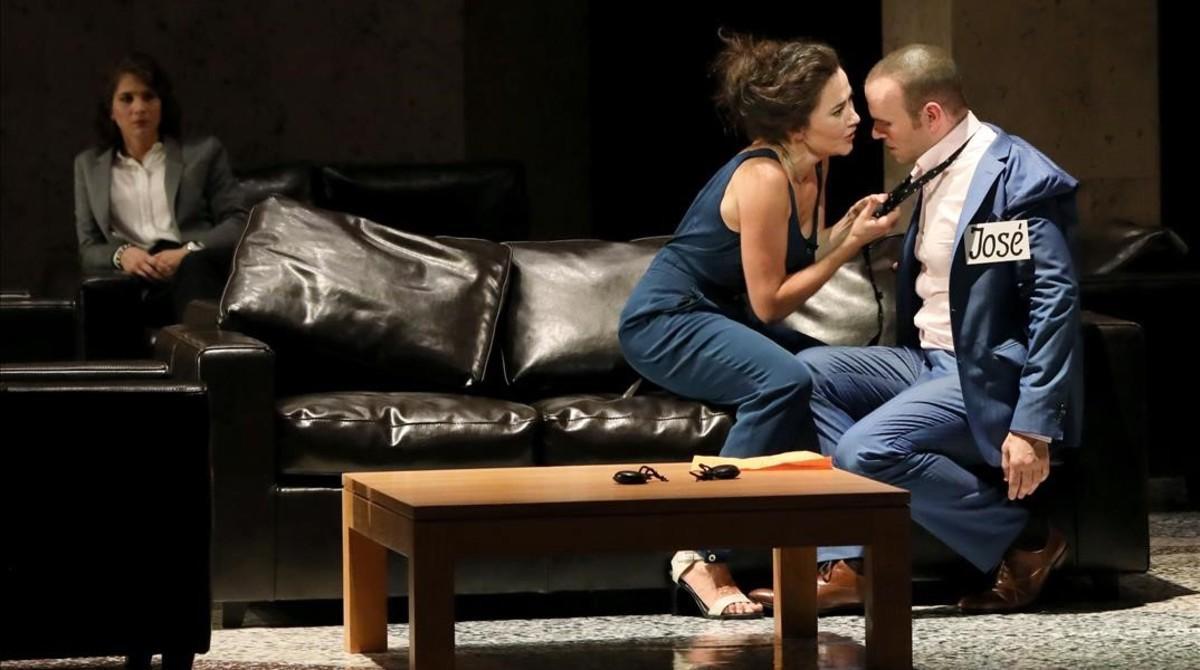 Stéphanie d’Oustrac (Carmen) y Michael Fabiano (Don José), en una nueva producción de la ópera de Bizet firmada por Dmitri Tcherniakov, estrenada en el Festival d’Aix en Provence.