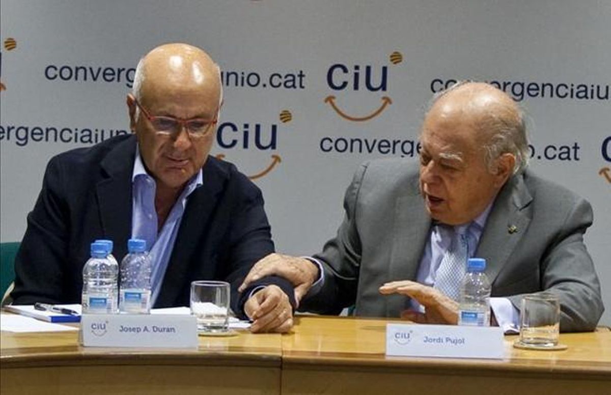 El líder de Unió, Josep Antoni Duran Lleida (izquierda), junto al ’expresident’ Jordi Pujol, el pasado día 17, en Barcelona. DANNY CAMINAL El líder de Unió, Josep Antoni Duran Lleida (izquierda), junto al ’expresident’ Jordi Pujol, el pasado día 17, en Barcelona. DANNY CAMINAL