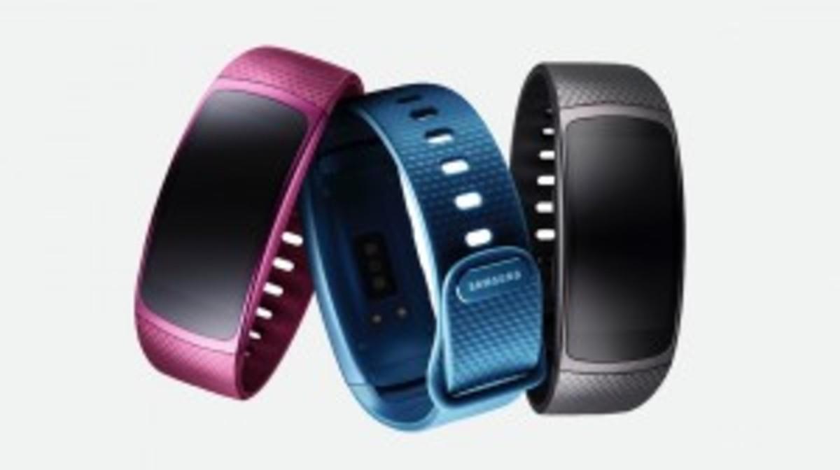 Samsung presenta la pulsera inteligente Gear Fit2