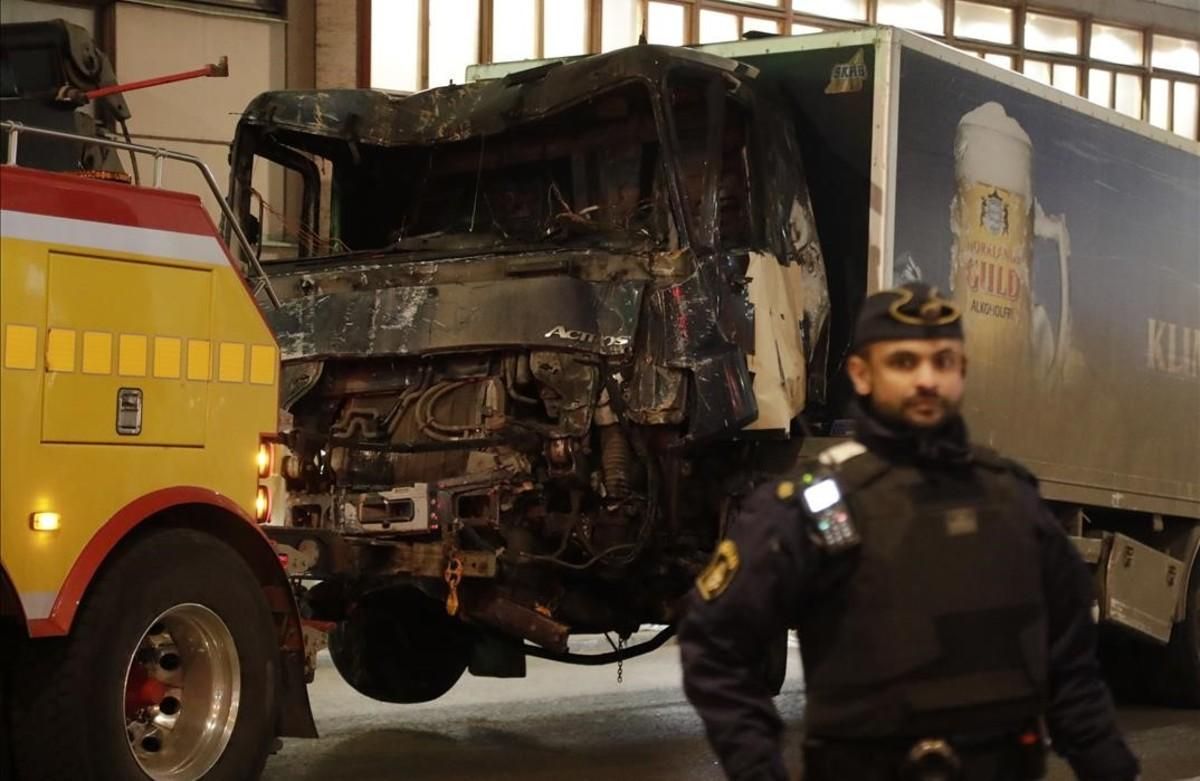 El camión utilizado en el atentado de Estocolmo. El camión utilizado en el atentado de Estocolmo.