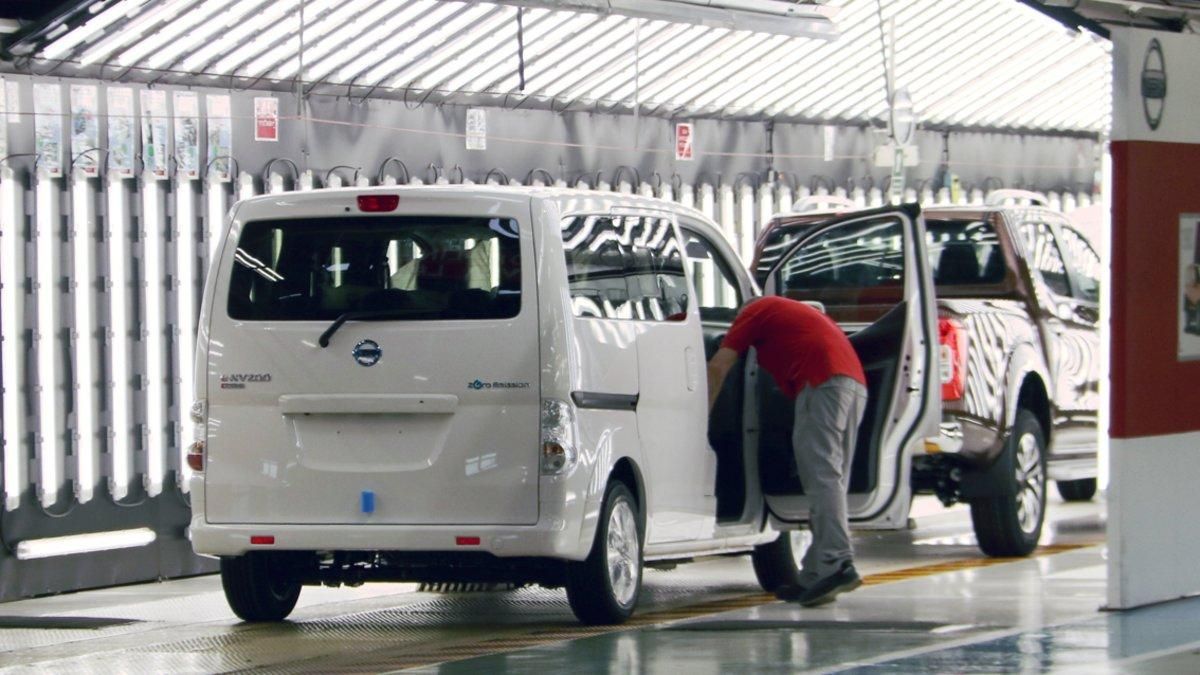 La furgoneta eNV200 y los pick-up, unicos modelos de la marca en Zona Franca. La furgoneta eNV200 y los pick-up, unicos modelos de la marca en Zona Franca.