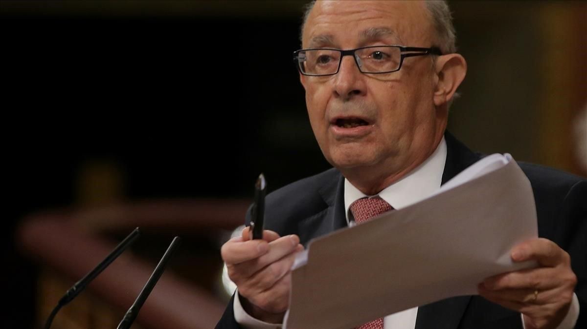 Pans, peixos i pensions Pans, peixos i pensions