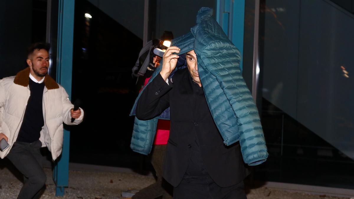 Escándalo en los Feroz: "Travelo de mierda", el insulto que recibió Jedet al plantar cara a su agresor sexual Escándalo en los Feroz: "Travelo de mierda", el insulto que recibió Jedet al plantar cara a su agresor sexual