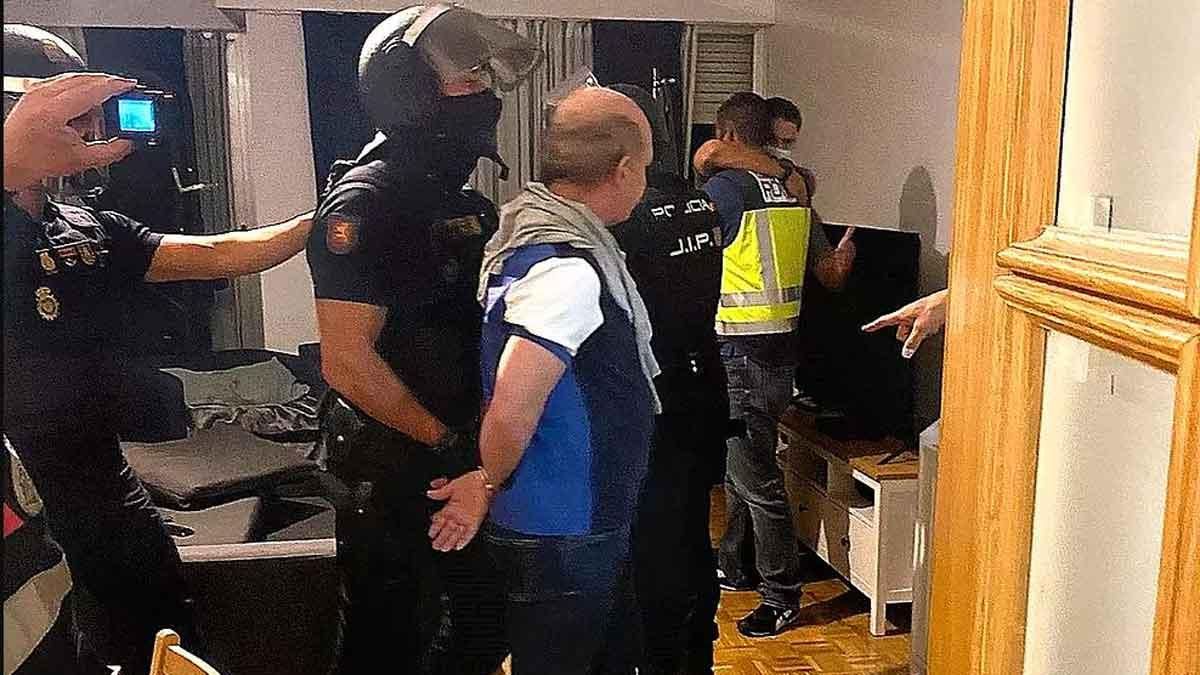 Un momento de la detención de ’El pollo’ Carvajal. Un momento de la detención de ’El pollo’ Carvajal.
