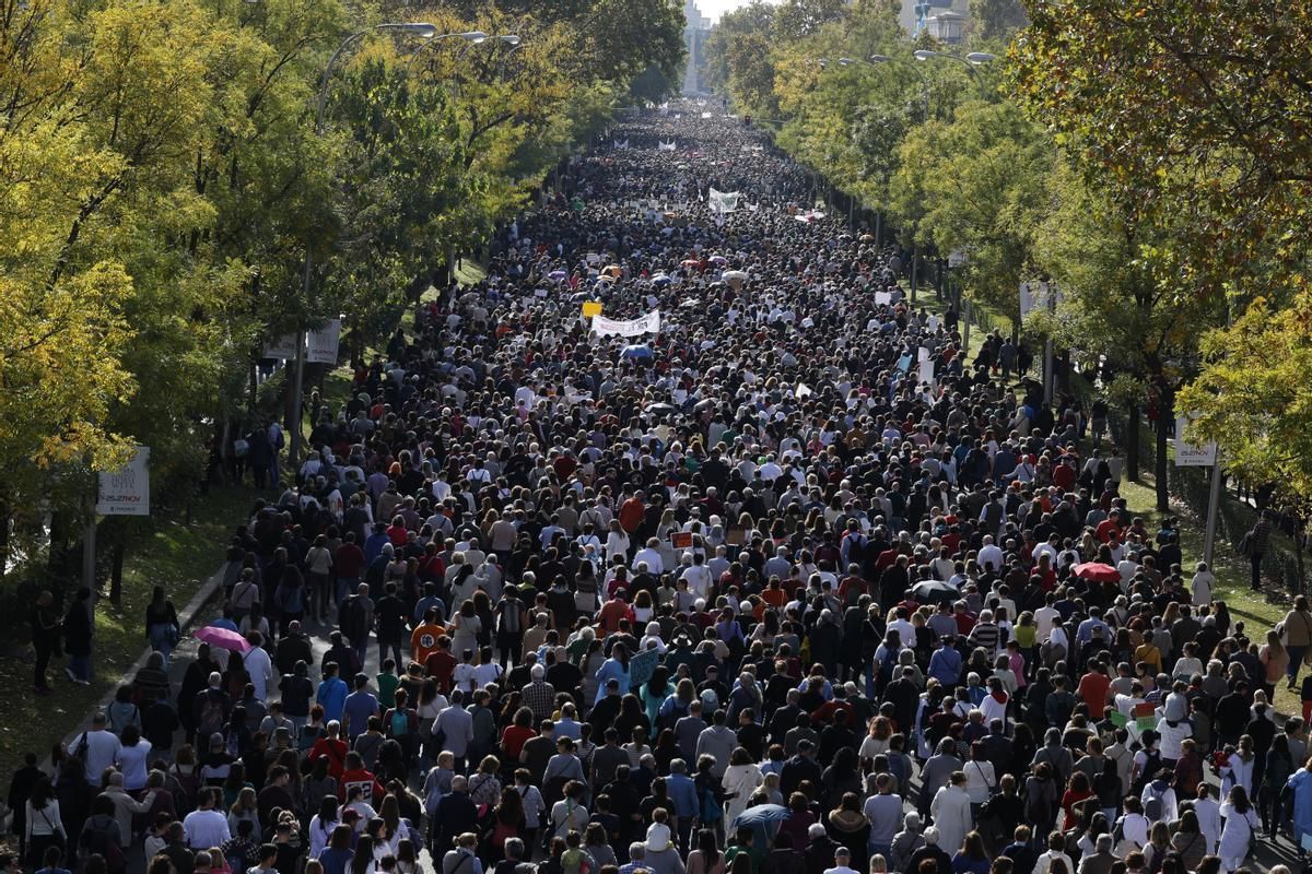 CSIF pide contratar a 289.000 profesionales en diez años para paliar la crisis de la sanidad pública CSIF pide contratar a 289.000 profesionales en diez años para paliar la crisis de la sanidad pública
