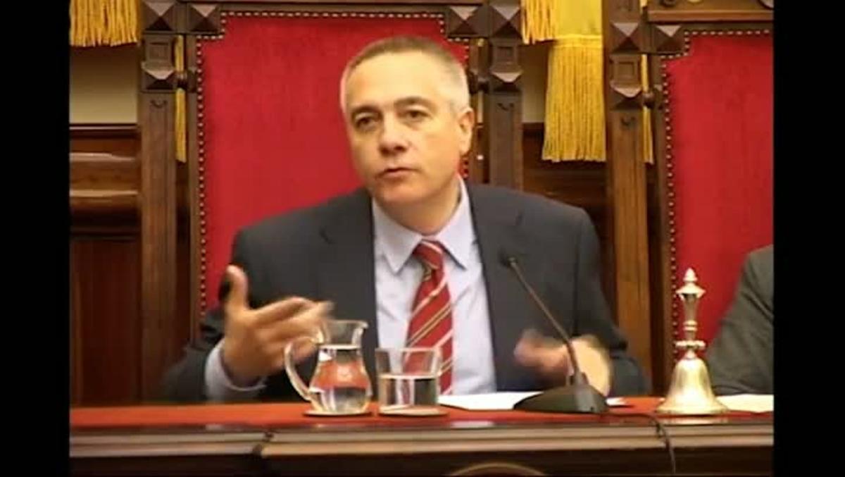 El vídeo recoge las intervencions de Pere Navarro, hasta ahora alcalde de Terrassa; el jefe del grupo de CiU, Josep Rull, y el del Partit Popular, Gabriel Turmo.