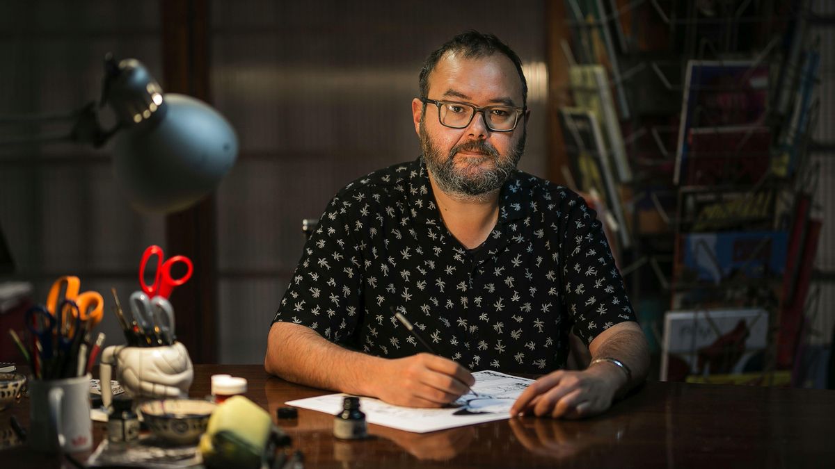 Albert Monteys, en el estudio de su casa, en Barcelona, esta miércoles. Albert Monteys, en el estudio de su casa, en Barcelona, esta miércoles.