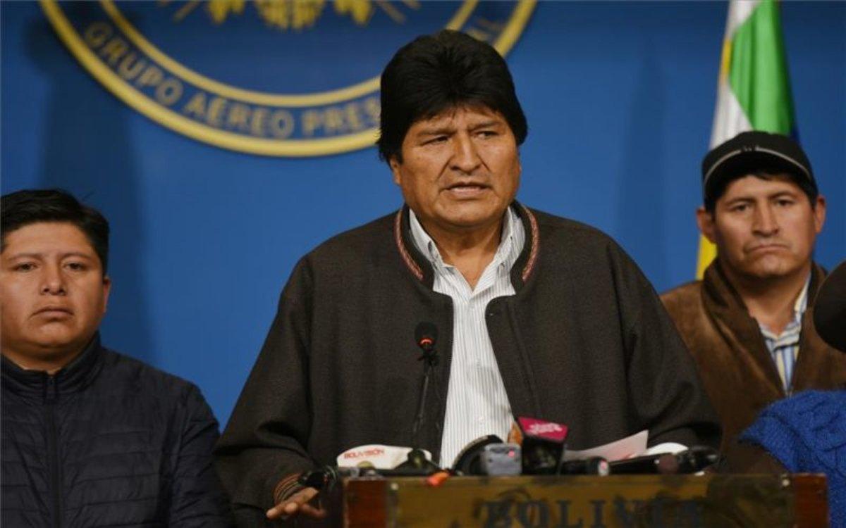 Evo Morales renuncia a la presidencia de Bolivia.