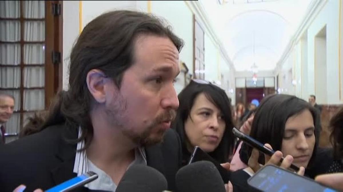 El líder de Podemos niega las acusaciones de mal comportamiento de su grupo.