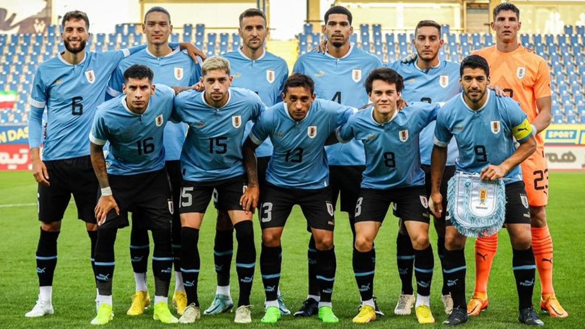 El once inicial de la selección uruguaya en Viena, con el azulgrana Araujo.