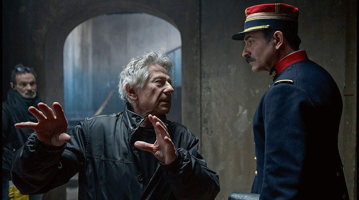 Roman Polanski da instrucciones a Jean Dujardin durante el rodaje de ’El oficial y el espía’. Roman Polanski da instrucciones a Jean Dujardin durante el rodaje de ’El oficial y el espía’.