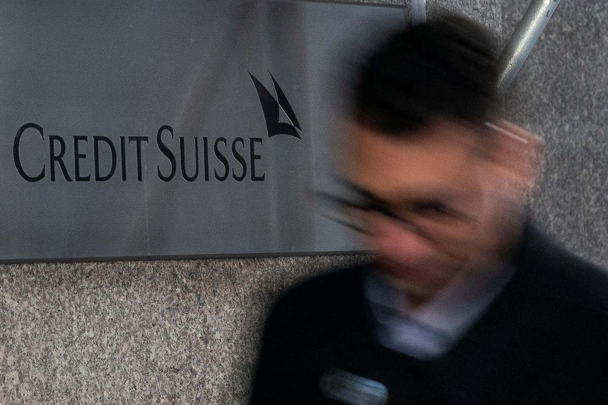 Credit Suisse rebota más de un 30% tras el apoyo del Banco Nacional de Suiza (BNS)