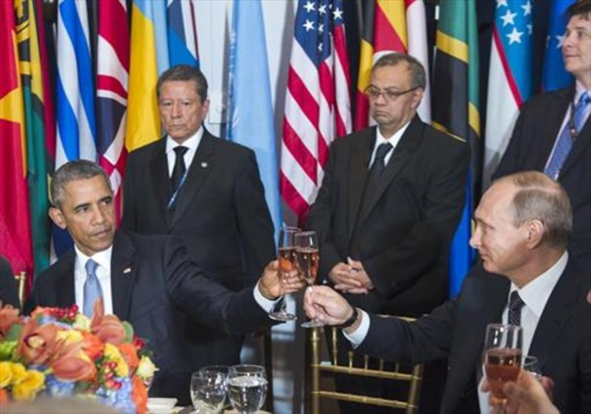 Brindis de Obama y Putin durante un receso en la ONU.