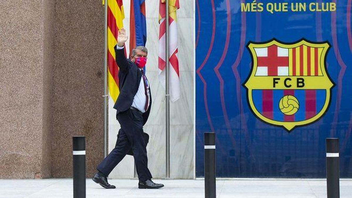 Laporta a su llegada este martes al Camp Nou. Laporta a su llegada este martes al Camp Nou.
