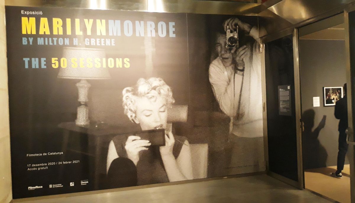 Entrada a esta exposición dedicada a las fotos de Marilyn en los años 50. Entrada a esta exposición dedicada a las fotos de Marilyn en los años 50.