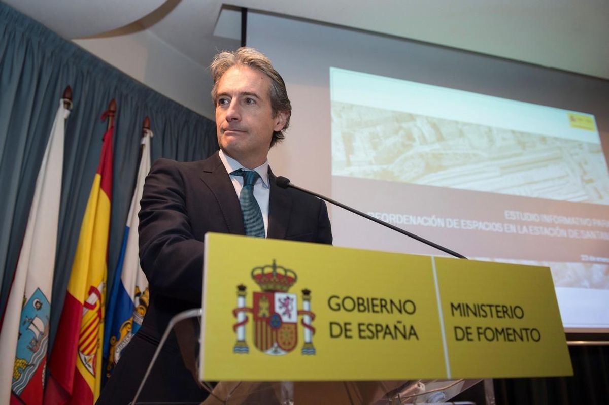 El ministro de Fomento Íñigo de la Serna. El ministro de Fomento Íñigo de la Serna.