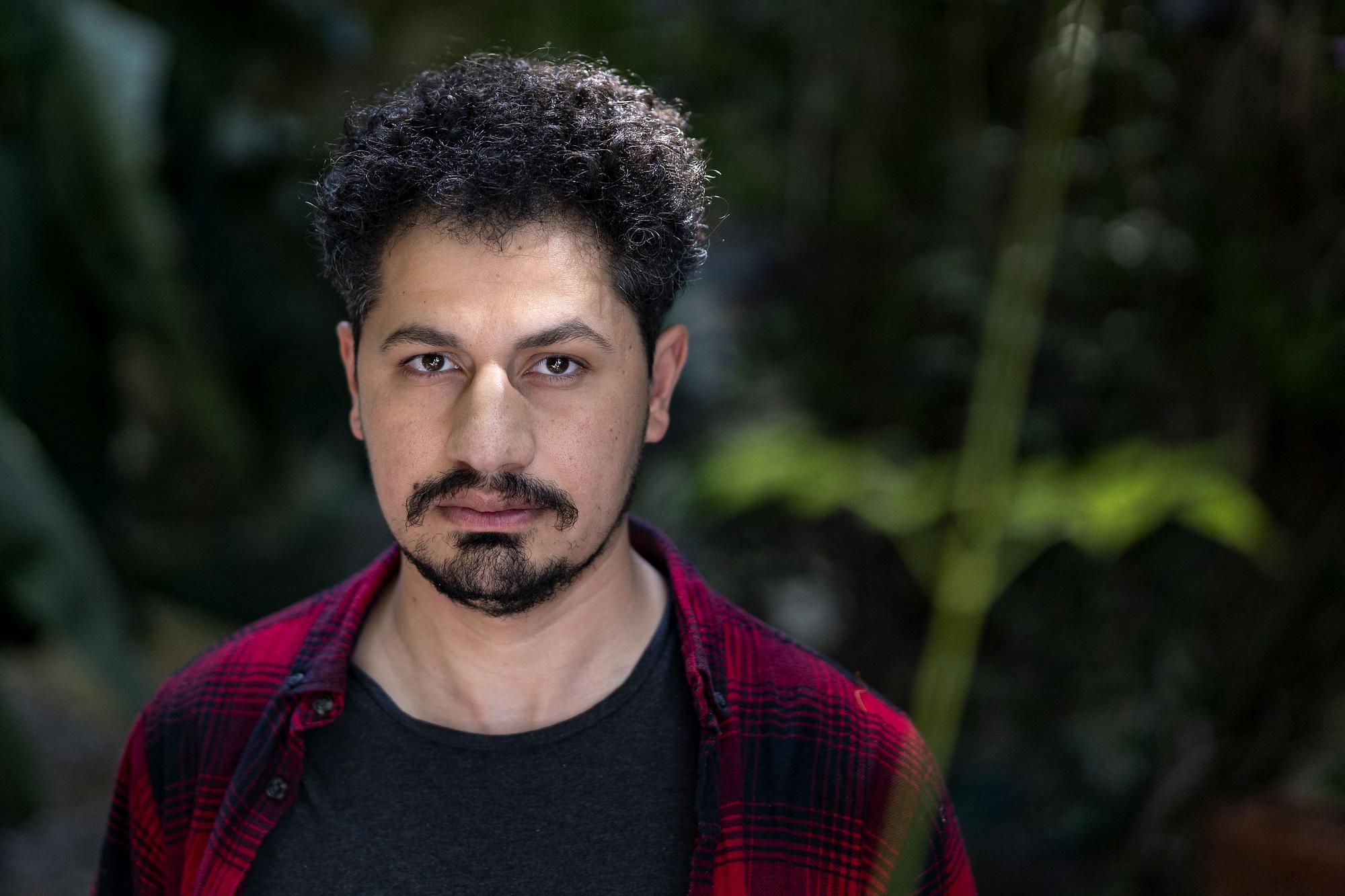 Ahmad Alhamsho: "El Estado Islámico me dijo que si seguía con el teatro, me matarían" - Vimarsana News
