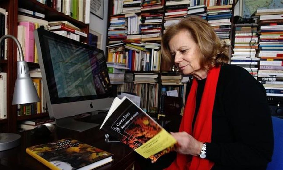 Carme Riera, al seu domicili el 2012. Carme Riera, al seu domicili el 2012.