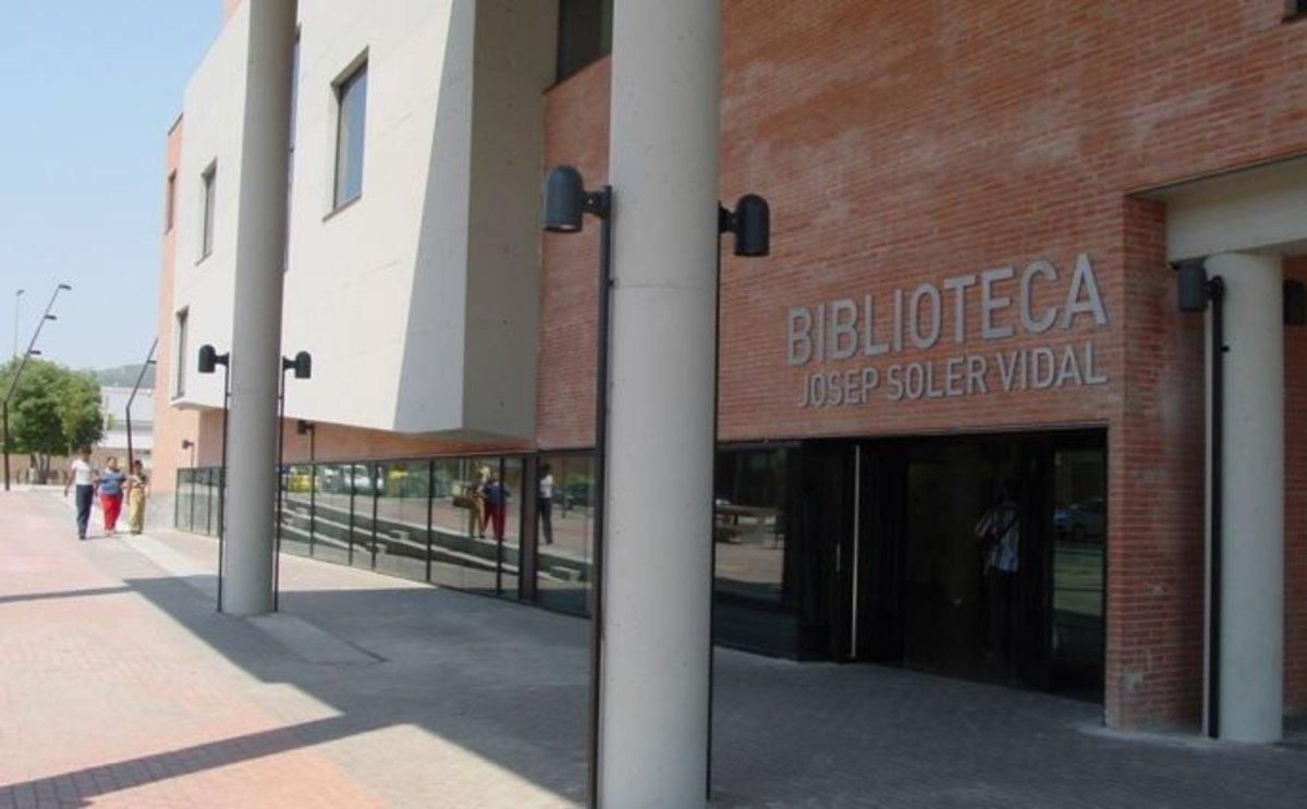 La biblioteca Josep Soler Vidal de Gavà s'adhereix al programa 'Llegir al teatre' La biblioteca Josep Soler Vidal de Gavà s'adhereix al programa 'Llegir al teatre'