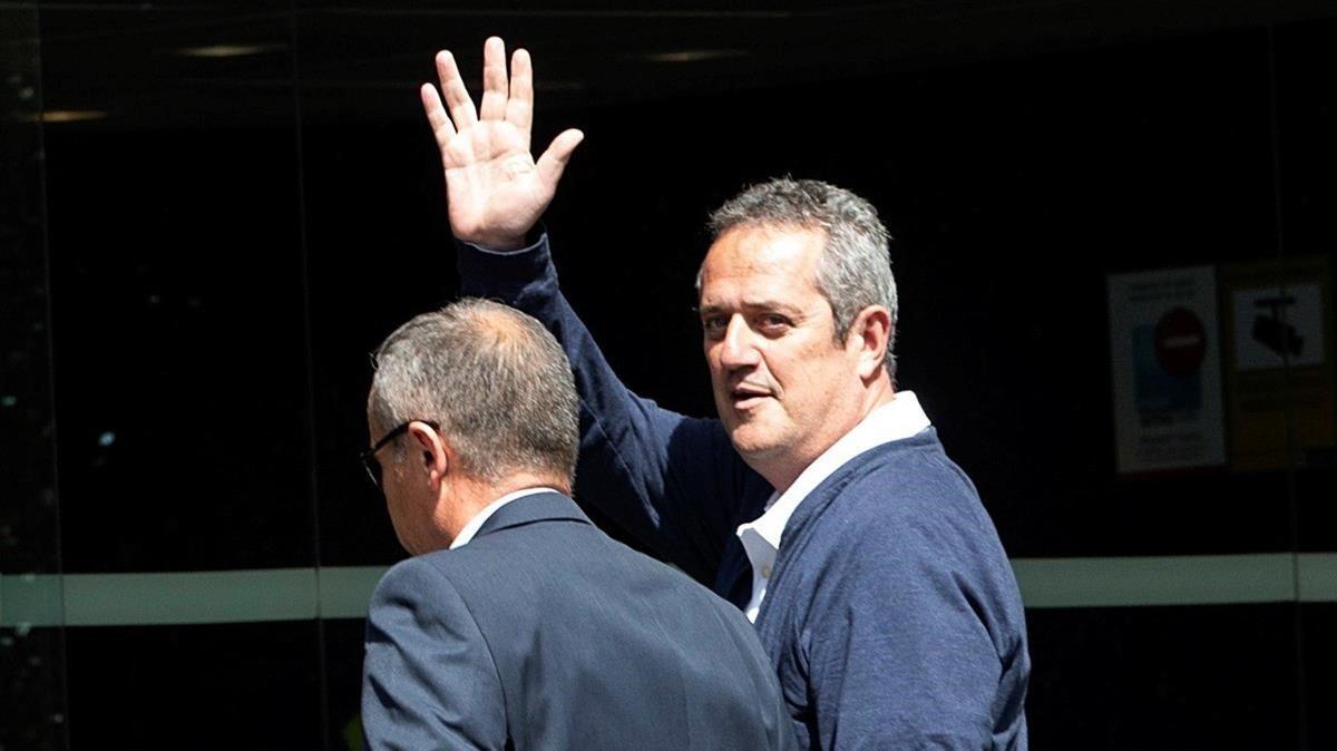 Joaquim Forn a su llegada al Ayuntamiento de Barcelona este viernes.