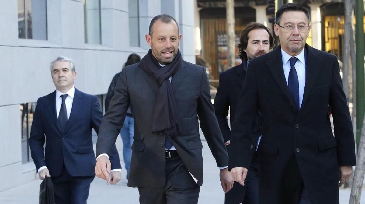 Rosell y Bartomeu, en una visita a la Audiencia Nacional para declarar por el caso Neymar. Rosell y Bartomeu, en una visita a la Audiencia Nacional para declarar por el caso Neymar.