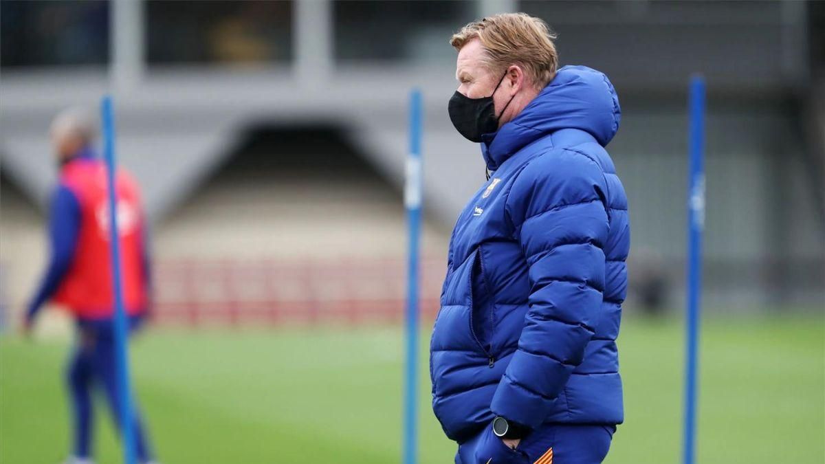 Ronald Koeman, en un entrenamiento del Barça. Ronald Koeman, en un entrenamiento del Barça.