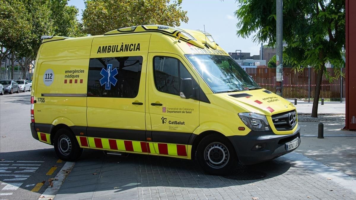Una ambulancia del Servicio de Emergencias. Una ambulancia del Servicio de Emergencias.