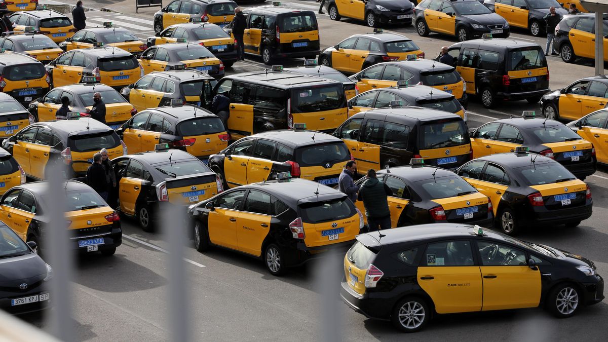 Parrilla de taxis de la estación de Sants, el pasado 9 de febrero Parrilla de taxis de la estación de Sants, el pasado 9 de febrero